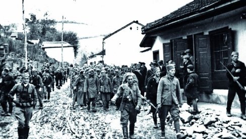 SRBIJA SE UMIRITI NE MOŽE: Oružani ustanak 1941. godine rasplamsao se poput požara SRBIJA SE UMIRITI NE MOŽE: Oružani ustanak 1941. godine rasplamsao se poput požara