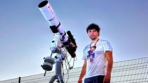 ИЗЛОЖБА АСТРОФОТОГРАФИЈА „ИЗНАД НЕБА“: У Параћину прва самостална поставка Александра Ђорђевића ИЗЛОЖБА АСТРОФОТОГРАФИЈА „ИЗНАД НЕБА“: У Параћину прва самостална поставка Александра Ђорђевића
