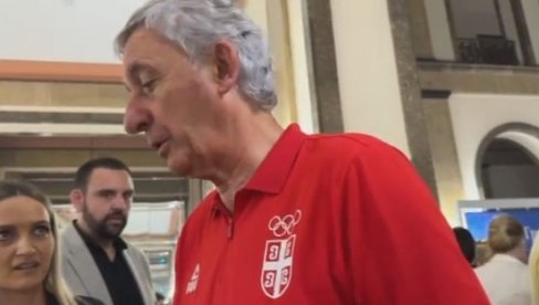 SVETISLAV PEŠIĆ NASMEJAO SVE! Selektor odgovorio koliko je dugo slavio u kafani sa košarkašima (VIDEO) SVETISLAV PEŠIĆ NASMEJAO SVE! Selektor odgovorio koliko je dugo slavio u kafani sa košarkašima (VIDEO)