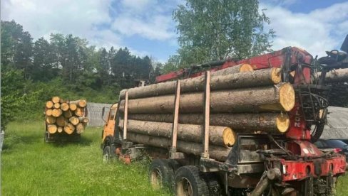 MEŠTANI DONJE SUVAJE I SRBA NE DAJU IZGRADNJU HIDROELEKTRANE: Seoske straže na ušću Une MEŠTANI DONJE SUVAJE I SRBA NE DAJU IZGRADNJU HIDROELEKTRANE: Seoske straže na ušću Une