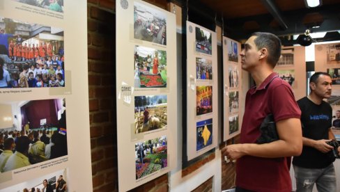 ISTORIJA U OBJEKTIVU: Valjevci imaju priliku da vide jedinstvenu izložbu fotografija o značajnim događajima u gradu na Kolubari ISTORIJA U OBJEKTIVU: Valjevci imaju priliku da vide jedinstvenu izložbu fotografija o značajnim događajima u gradu na Kolubari