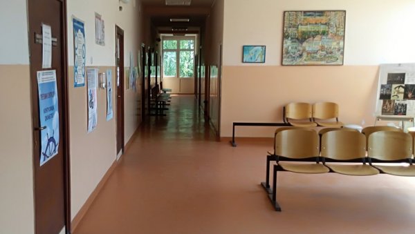 ЛЕКАРИ У ЛУЧИЦИ: Акција „Сеоски дани здравља“ ЛЕКАРИ У ЛУЧИЦИ: Акција „Сеоски дани здравља“