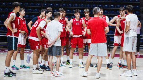 CRVENO-BELA REFORMA: Evo ko sad vodi juniore KK Crvena zvezda i kakav je plan CRVENO-BELA REFORMA: Evo ko sad vodi juniore KK Crvena zvezda i kakav je plan