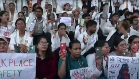 HILJADE ŽENA NA PROTESTIMA U INDIJI: Modi pozvao na kažnjavanje zločina nad ženama HILJADE ŽENA NA PROTESTIMA U INDIJI: Modi pozvao na kažnjavanje zločina nad ženama