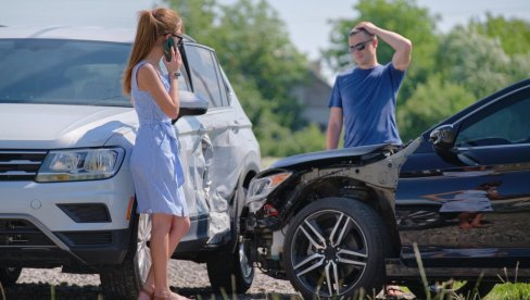 UZ KASKO I KASKO SUDAR POLISU ŠTETA JE NAŠA BRIGA UZ KASKO I KASKO SUDAR POLISU ŠTETA JE NAŠA BRIGA