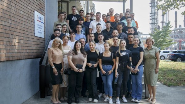Рафинерија и Петрохемија отварају врата младима на почетку каријере Рафинерија и Петрохемија отварају врата младима на почетку каријере