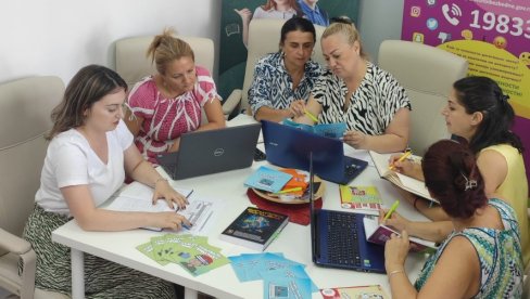DECA BEZBEDNA NA INTERNETU: Održano na desetine radionica u letnjim sportskim kampovima, brend izvozimo u Izrael DECA BEZBEDNA NA INTERNETU: Održano na desetine radionica u letnjim sportskim kampovima, brend izvozimo u Izrael