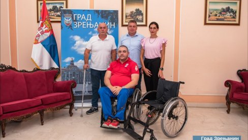 NOVA INVALIDSKA KOLICA ZA PARAOLIMPIJCA LASLA ŠURANJIJA: Zrenjanin pomaže sjajnom sportisti NOVA INVALIDSKA KOLICA ZA PARAOLIMPIJCA LASLA ŠURANJIJA: Zrenjanin pomaže sjajnom sportisti