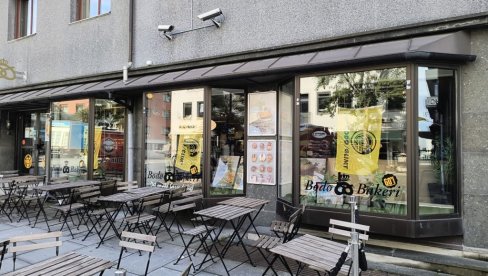 BODE ŽIVI ZA FUDBALSKI KLUB: Na dan utakmice sa Zvezdom osvanula obeležja norveškog kluba po celom gradu, stigle i delije (FOTO) BODE ŽIVI ZA FUDBALSKI KLUB: Na dan utakmice sa Zvezdom osvanula obeležja norveškog kluba po celom gradu, stigle i delije (FOTO)