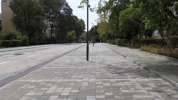 НАСТАВЉЕНА ОБНОВА НОВОСАДСКИХ ПАРКИРАЛИШТА: У Војвођанској улици уређено 86 паркинг-места НАСТАВЉЕНА ОБНОВА НОВОСАДСКИХ ПАРКИРАЛИШТА: У Војвођанској улици уређено 86 паркинг-места