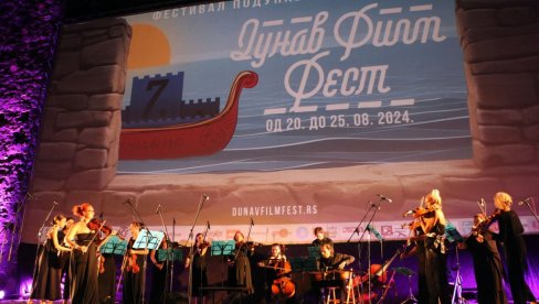 POČEO 7. DUNAV FILM FEST NA SMEDEREVSKOJ TVRĐAVI: „Bauk“ i Vojin Ćetković otvorili festival POČEO 7. DUNAV FILM FEST NA SMEDEREVSKOJ TVRĐAVI: „Bauk“ i Vojin Ćetković otvorili festival