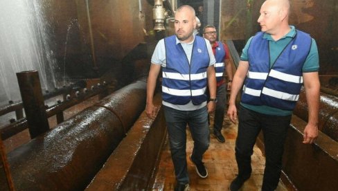 VIŠE GLASINA NEGO CRVA: Posle analize, gradonačelnik Novog Sada posetio JKP Vodovod i kanalizacija VIŠE GLASINA NEGO CRVA: Posle analize, gradonačelnik Novog Sada posetio JKP Vodovod i kanalizacija