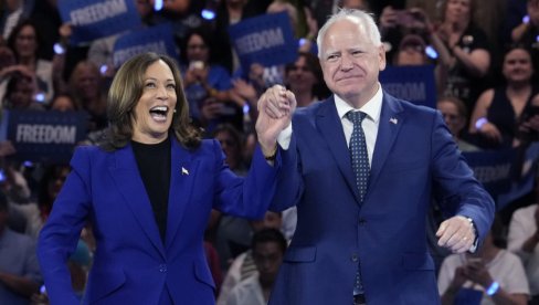 KAMALA I ZVANIČNO PREDSEDNIČKI KANDIDAT: Harisova nominaciju prihvatila iz Milvokija, gde je Tramp održao svoju konvenciju KAMALA I ZVANIČNO PREDSEDNIČKI KANDIDAT: Harisova nominaciju prihvatila iz Milvokija, gde je Tramp održao svoju konvenciju