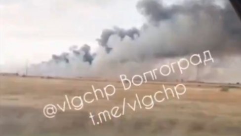 EKSPLOZIJE NA RUSKOM VOJNOM AERODROMU: Pojavili se snimci, ukrajinski dronovi zasuli vazdušnu bazu (VIDEO) EKSPLOZIJE NA RUSKOM VOJNOM AERODROMU: Pojavili se snimci, ukrajinski dronovi zasuli vazdušnu bazu (VIDEO)
