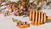 MAGIJA MANUKA MEDA: Veruje se da smanjuje rast ćelija raka dojke za 84 odsto MAGIJA MANUKA MEDA: Veruje se da smanjuje rast ćelija raka dojke za 84 odsto