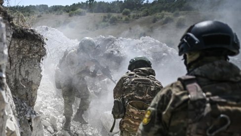 RAT U UKRAJINI: Eksplozije u Krivom Rogu, Harkovu i Hersonu; Ukrajina nema sredstva za presretanje orešnika RAT U UKRAJINI: Eksplozije u Krivom Rogu, Harkovu i Hersonu; Ukrajina nema sredstva za presretanje orešnika