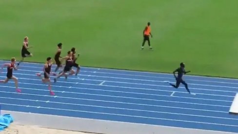 STIGAO NOVI JUSEIN BOLT! Ima 16 godina i upravo je zapanjio ceo svet kako trči na 100 metara (VIDEO) STIGAO NOVI JUSEIN BOLT! Ima 16 godina i upravo je zapanjio ceo svet kako trči na 100 metara (VIDEO)