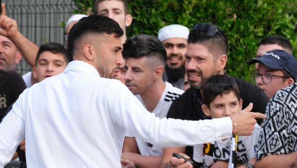 ВЛАХОВИЋ ДОБИО ПОЈАЧАЊЕ: Нико Гонзалес у Јувентусу ВЛАХОВИЋ ДОБИО ПОЈАЧАЊЕ: Нико Гонзалес у Јувентусу