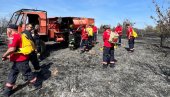 VELIKI POŽAR NA STAROJ PLANINI: Ugrožena dva sela, sve kapaciteti angažovani u odbrani VELIKI POŽAR NA STAROJ PLANINI: Ugrožena dva sela, sve kapaciteti angažovani u odbrani