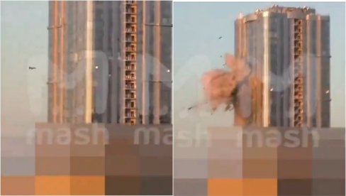 JEZIV SNIMAK IZ RUSIJE: Ukrajinski dron udara u stambenu zgradu, više povređenih (VIDEO) JEZIV SNIMAK IZ RUSIJE: Ukrajinski dron udara u stambenu zgradu, više povređenih (VIDEO)