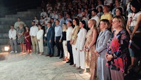 POČELI 26. “SUSRETI MLADIH REPUBLIKE SRPSKE”: Edukacija uz druženje i zabavu POČELI 26. “SUSRETI MLADIH REPUBLIKE SRPSKE”: Edukacija uz druženje i zabavu