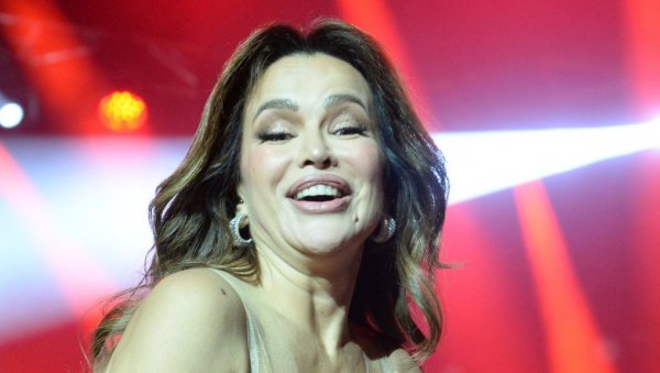 СЕВЕРИНА - ДЕЖУРНА ЗА ПОДРШКУ ПРОТЕСТИМА: Хрватска певачица прва у реду за подршку протестима свугде, али не и у Хрватској СЕВЕРИНА - ДЕЖУРНА ЗА ПОДРШКУ ПРОТЕСТИМА: Хрватска певачица прва у реду за подршку протестима свугде, али не и у Хрватској