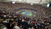 ŠAMAR KAKAV TENIS NE PAMTI! Drogiran osvojio grend slem, pa se još pravi lud (VIDEO) ŠAMAR KAKAV TENIS NE PAMTI! Drogiran osvojio grend slem, pa se još pravi lud (VIDEO)