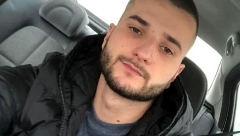 OGLASIO SE MUP: Ako vidite osobu sa fotografije, odmah zovite policiju OGLASIO SE MUP: Ako vidite osobu sa fotografije, odmah zovite policiju