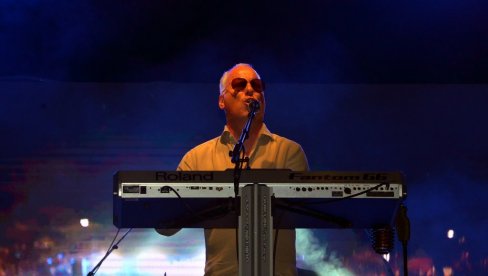 SAŠA MATIĆ POKAZAO VELIKO SRCE: Novčano pomogao najugroženijima u Jablanici SAŠA MATIĆ POKAZAO VELIKO SRCE: Novčano pomogao najugroženijima u Jablanici