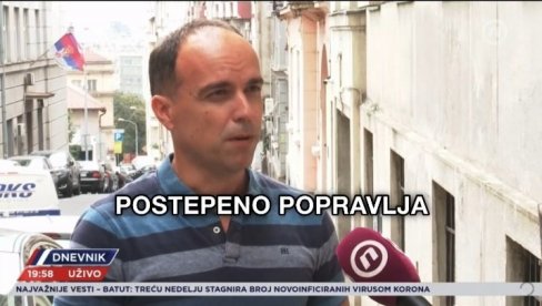 SRBIJA DANAS IMA NAJVIŠI ŽIVOTNI STANDARD U ISTORIJI! Šolakovci pokušali da napadnu Vučića, a onda je usledio hladan tuš (VIDEO) SRBIJA DANAS IMA NAJVIŠI ŽIVOTNI STANDARD U ISTORIJI! Šolakovci pokušali da napadnu Vučića, a onda je usledio hladan tuš (VIDEO)
