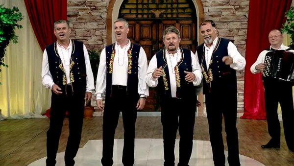 СТОКА УСТАШКА МАЛТРЕТИРА ЦЕО СВЕТ - ПРОРАДИЛИ ФАШИСТИЧКИ КОМПЛЕКСИ, НАСТАВЉАЈУ ПРОГОН СРБА: Осуђена два певача најпознатије крајишке групе СТОКА УСТАШКА МАЛТРЕТИРА ЦЕО СВЕТ - ПРОРАДИЛИ ФАШИСТИЧКИ КОМПЛЕКСИ, НАСТАВЉАЈУ ПРОГОН СРБА: Осуђена два певача најпознатије крајишке групе