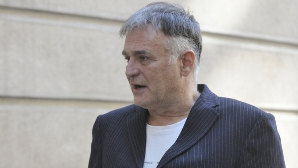 ЛЕЧИЋ ЗА УПОЗОРАВА: Блокадерски фестивал „Крокодил“ је хаковање ума и напад на нашу децу ЛЕЧИЋ ЗА УПОЗОРАВА: Блокадерски фестивал „Крокодил“ је хаковање ума и напад на нашу децу