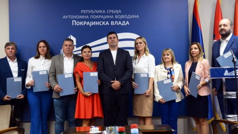 U NAREDNOM PERIODU ĆEMO ZAJEDNIČKI NASTAVITI SA PODRŠKOM: Erceg o dodeli bespovratnih sredstava za uklanjanje divljih deponija U NAREDNOM PERIODU ĆEMO ZAJEDNIČKI NASTAVITI SA PODRŠKOM: Erceg o dodeli bespovratnih sredstava za uklanjanje divljih deponija