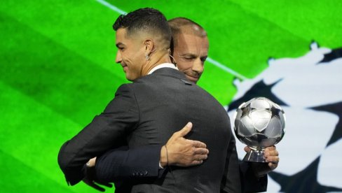 PRIZNANJE ZA JEDNOG OD NAJVEĆIH: Ronaldo dobio specijalnu nagradu UEFA za najboljeg strelca Lige šampiona PRIZNANJE ZA JEDNOG OD NAJVEĆIH: Ronaldo dobio specijalnu nagradu UEFA za najboljeg strelca Lige šampiona