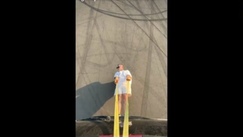 RUSKI KASKADER PRKOSI SMRTI: Pogledajte zavisnika o adrenalinu (VIDEO) RUSKI KASKADER PRKOSI SMRTI: Pogledajte zavisnika o adrenalinu (VIDEO)