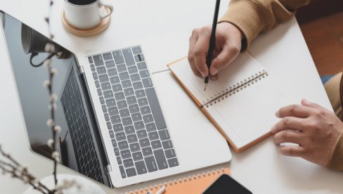Koji IT put je pravi za tebe? Saznaj uz Coders Lab test. Koji IT put je pravi za tebe? Saznaj uz Coders Lab test.