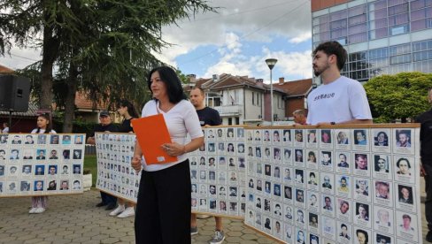 ZAŠTO SU SRPSKE ŽRTVE DISKRIMINISANE: U Gračanici obeležen Međunarodni dan nestalih i kidnapovanih lica ZAŠTO SU SRPSKE ŽRTVE DISKRIMINISANE: U Gračanici obeležen Međunarodni dan nestalih i kidnapovanih lica