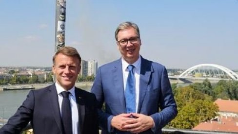 PRIMITE IZRAZE MOG DUBOKOG POŠTOVANJA: Makron čestitao Vučiću Dan državnosti (FOTO) PRIMITE IZRAZE MOG DUBOKOG POŠTOVANJA: Makron čestitao Vučiću Dan državnosti (FOTO)