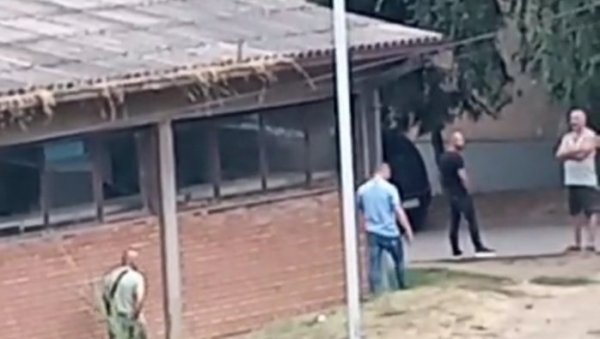 АМЕРИКАНЦИ ОСУДИЛИ КУРТИЈЕВО ДИВЉАЊЕ НА КОСОВУ И МЕТОХИЈИ: Акција није координисана ни са једним елементом међународне заједнице АМЕРИКАНЦИ ОСУДИЛИ КУРТИЈЕВО ДИВЉАЊЕ НА КОСОВУ И МЕТОХИЈИ: Акција није координисана ни са једним елементом међународне заједнице