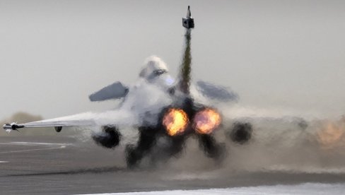 СПОРАЗУМ МАКРОНА И ПЛЕНКОВИЋА: Хрватима побољшани рафали Ф4 и хаубице Цезар