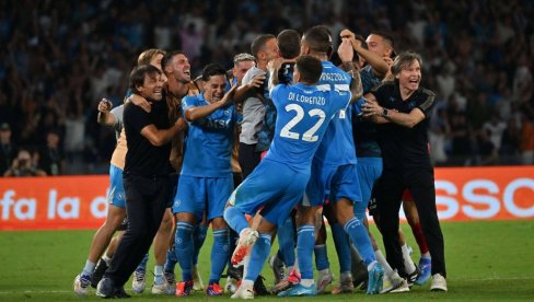 DERBI SUNCA: Napoli i Roma u direktnoj borbi za Ligu šampiona
