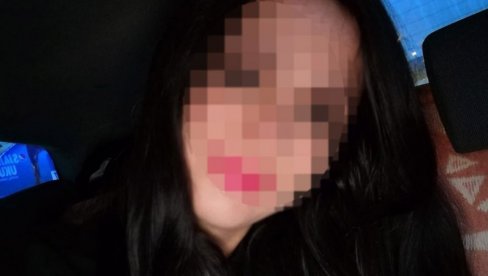 OVO JE MAJKA DVOJE DECE KOJU JE USMRTIO LIFT: Mašina joj uhvatila kosu, nije bilo nikog da joj pomogne (FOTO) OVO JE MAJKA DVOJE DECE KOJU JE USMRTIO LIFT: Mašina joj uhvatila kosu, nije bilo nikog da joj pomogne (FOTO)