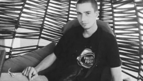 JOŠ UVEK NIKOME OD NAS NE DOPIRE DO MOZGA DA JE OVO ISTINA: Neutešna rođaka Luke Vuksanovića otvorila dušu, agonija za porodicu JOŠ UVEK NIKOME OD NAS NE DOPIRE DO MOZGA DA JE OVO ISTINA: Neutešna rođaka Luke Vuksanovića otvorila dušu, agonija za porodicu