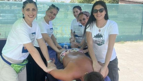 „MASAŽA IZ BLOKA“ U VRŠCU: Skupili 82.000 dinara za lečenje sugrađanina Stefana Đukića „MASAŽA IZ BLOKA“ U VRŠCU: Skupili 82.000 dinara za lečenje sugrađanina Stefana Đukića