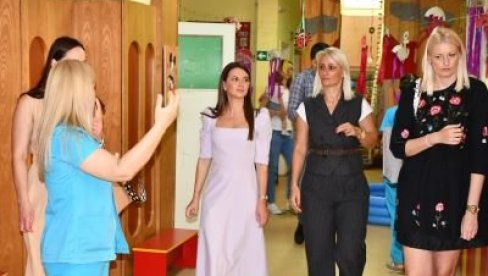 POČETAK, UZ IGRU I PESMU: U jaslama Malecka obeležen početak nove školske godine POČETAK, UZ IGRU I PESMU: U jaslama Malecka obeležen početak nove školske godine