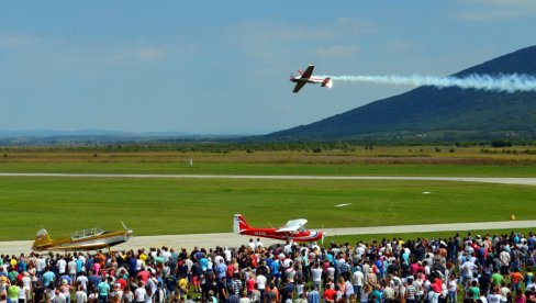 VELIKI AERO-MITING 22. SEPTEMBRA: Vazduhoplovna akademija na vršačkom aerodromu slavi 100 godina postojanja VELIKI AERO-MITING 22. SEPTEMBRA: Vazduhoplovna akademija na vršačkom aerodromu slavi 100 godina postojanja