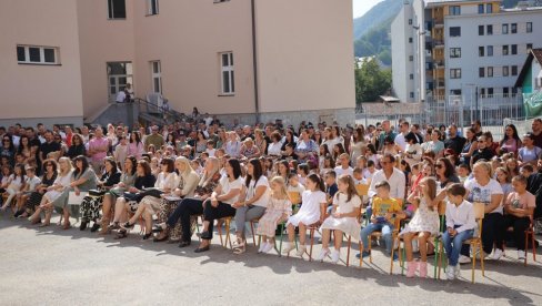 U UŽICU 627 PRVAKA: Svakome poklon vredan 15.000 dinara U UŽICU 627 PRVAKA: Svakome poklon vredan 15.000 dinara