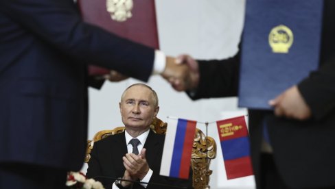 ПУТИН СТИГАО У ВЛАДИВОСТОК: На 9. Источном економском форуму очекују га састанци са највишим званичницима Азије ПУТИН СТИГАО У ВЛАДИВОСТОК: На 9. Источном економском форуму очекују га састанци са највишим званичницима Азије
