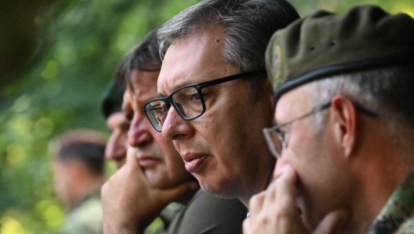 РЕГРУТИ У КАСАРНАМА ВЕЋ ОД МАРТА? Шта значи објава председника Вучића да је држава врло близу одлуке да се врати служење војног рока РЕГРУТИ У КАСАРНАМА ВЕЋ ОД МАРТА? Шта значи објава председника Вучића да је држава врло близу одлуке да се врати служење војног рока