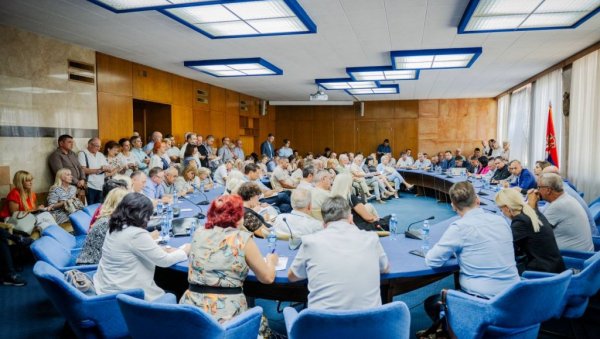 СВАКА ОПЕРАЦИЈА ОДСАД НА САЈТУ: Лончар упозорава на мали број хируршких интервенција и листе чекања, на РФЗО данас 68.468 људи СВАКА ОПЕРАЦИЈА ОДСАД НА САЈТУ: Лончар упозорава на мали број хируршких интервенција и листе чекања, на РФЗО данас 68.468 људи